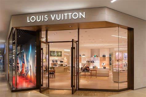 louis vuitton store in tysons corner|louis vuitton las vegas locations.